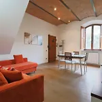 Appartement Martini86 - Comodo, Subito Fuori Le Mura - Naonbnb