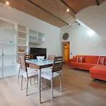 Martini86 - Comodo, Subito Fuori Le Mura - Naonbnb Appartement *