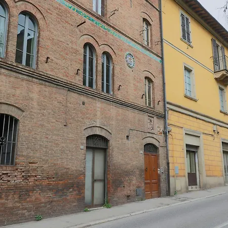 Comodo Appartamento, Subito Fuori Le Mura Apartment *