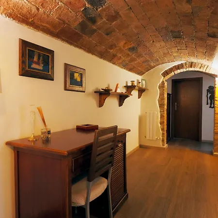 Apartamento Comodo Appartamento, Subito Fuori Le Mura *