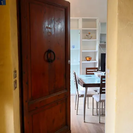 Comodo Appartamento, Subito Fuori Le Mura Apartamento *